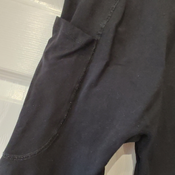 Blanqi maternity leggings with pockets - Picture 2 of 6